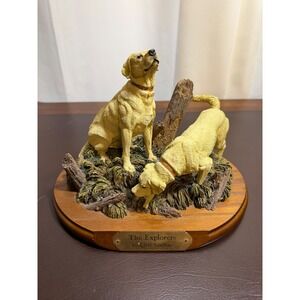 Living Stone The Explorers Yellow Labrador Figurine Cliff Sanders 1996 statue
